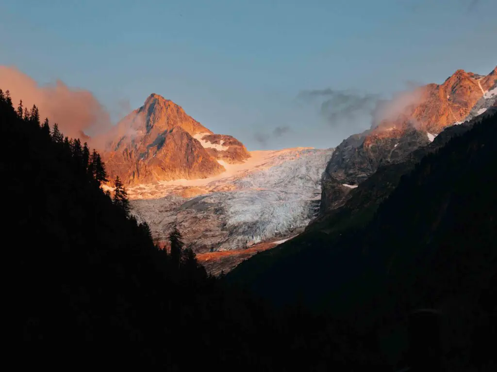 The Mont Blanc Trail - tour of Mont Blanc Mont Blanc Round Tour