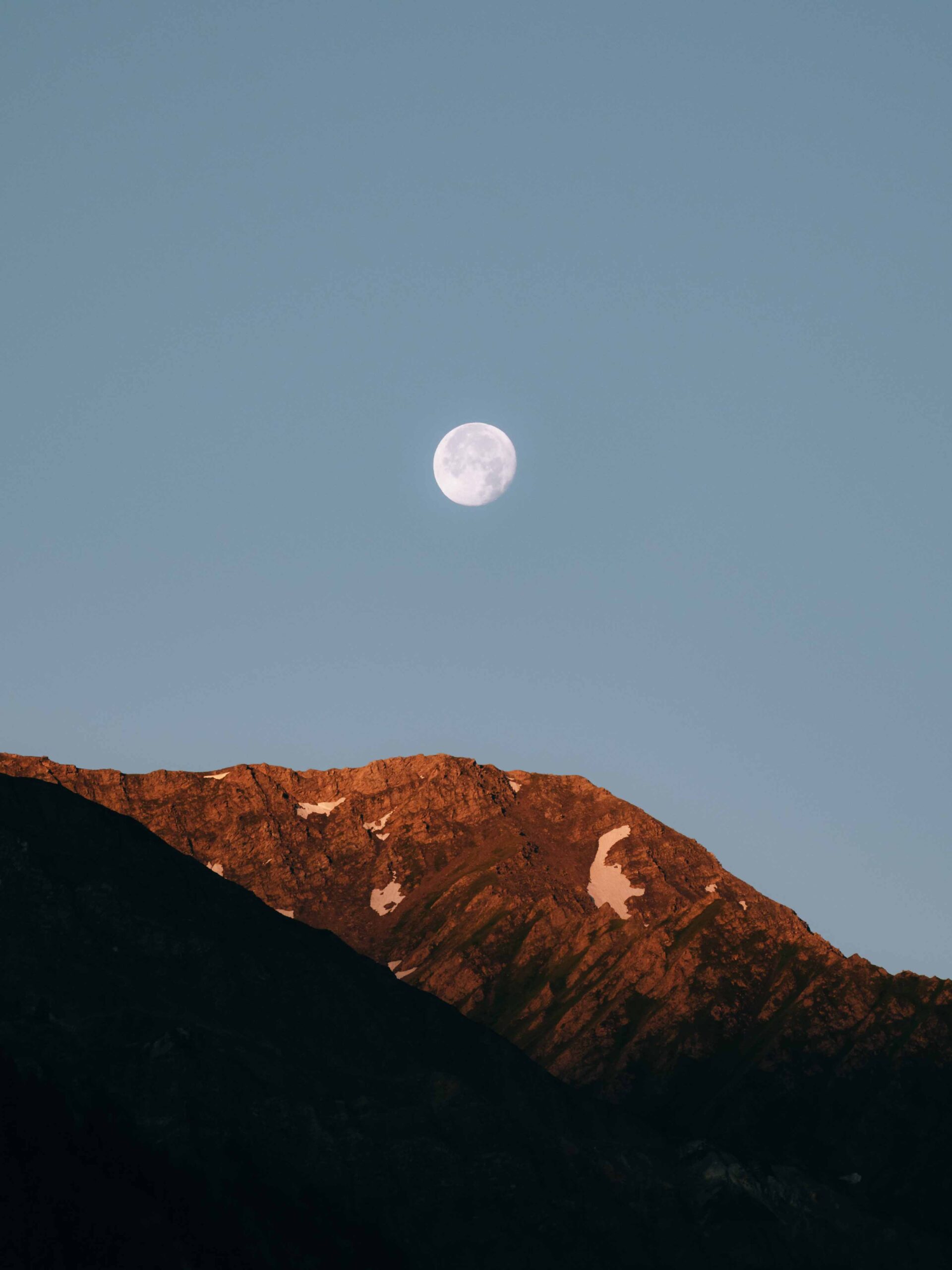 Pleine lune sur le Mont Blanc Trail